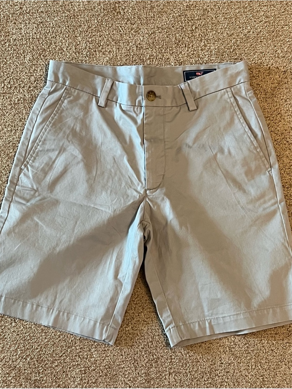 Vineyard Vines Lt. Gray Bermuda Flat-Front Shorts, Good condition
